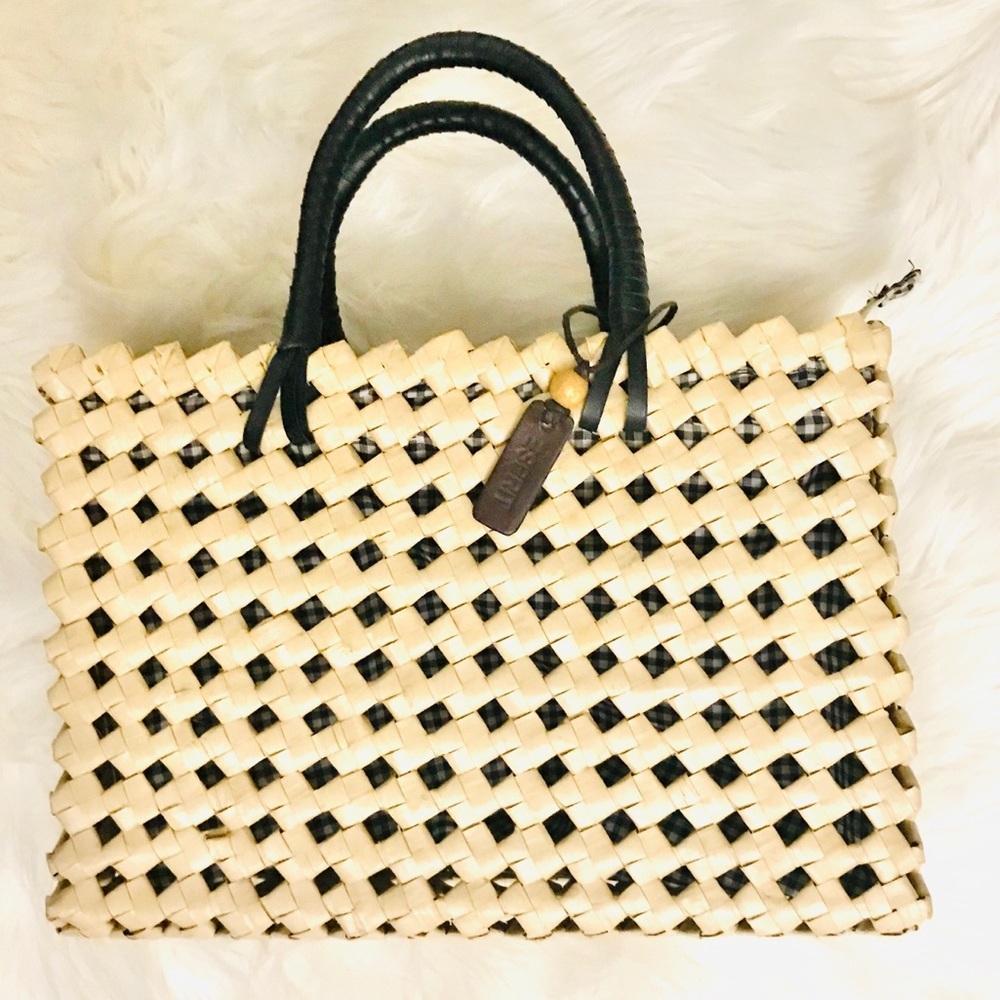 Esprit De Corps Vintage 90s Basket Weave Bag